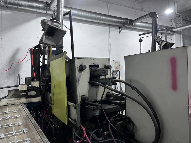 Varför är lamporna alltid tända i Jinhua Hanjias verkstäder?